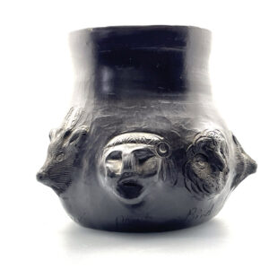 7 Clan Vase